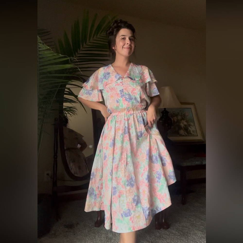 Vintage Floral Midi Dress - Picture 7 of 7
